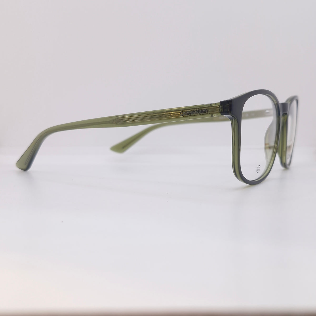 Calvin Klein CK23517 240