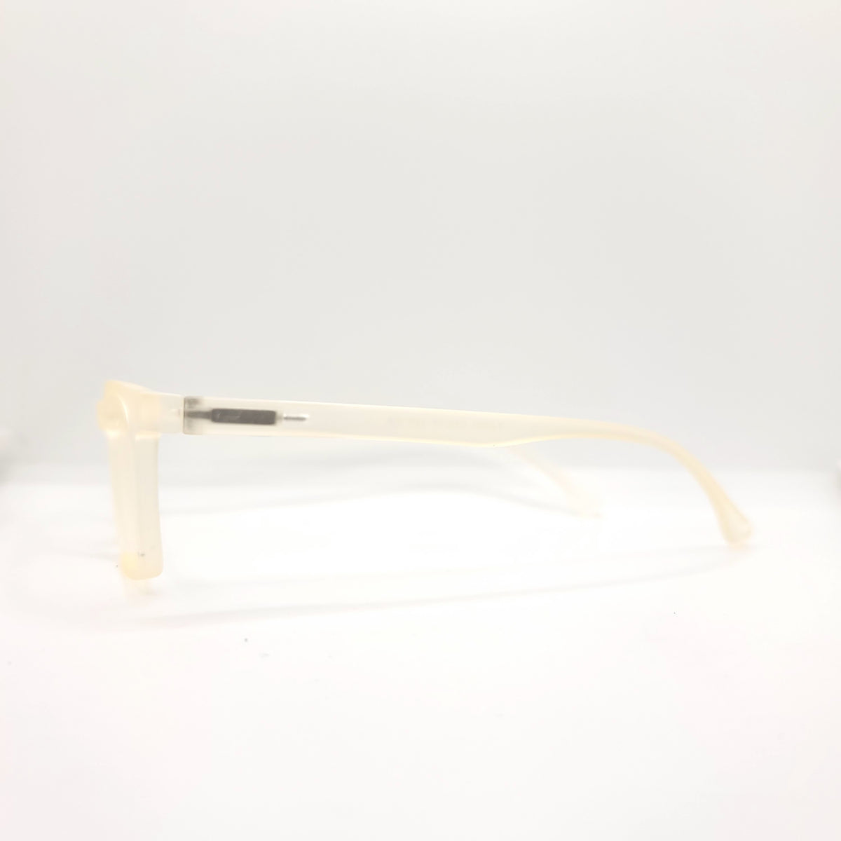DCG SLEEK AIR 003