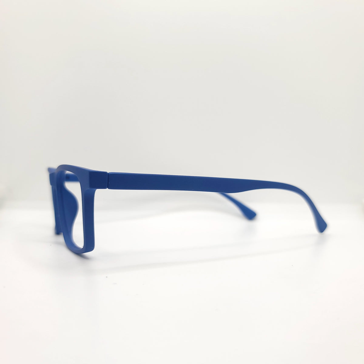 DCG SLEEK AIR 003