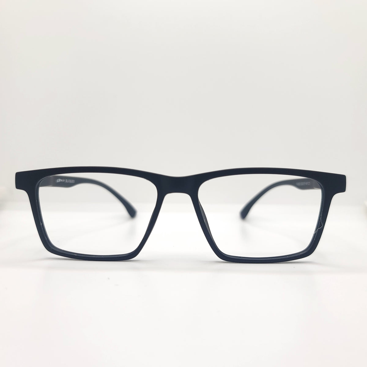 DCG SLEEK AIR 003