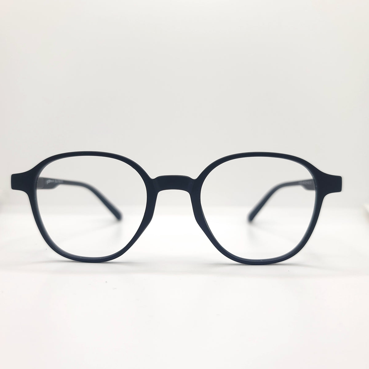 DCG SLEEK AIR 005
