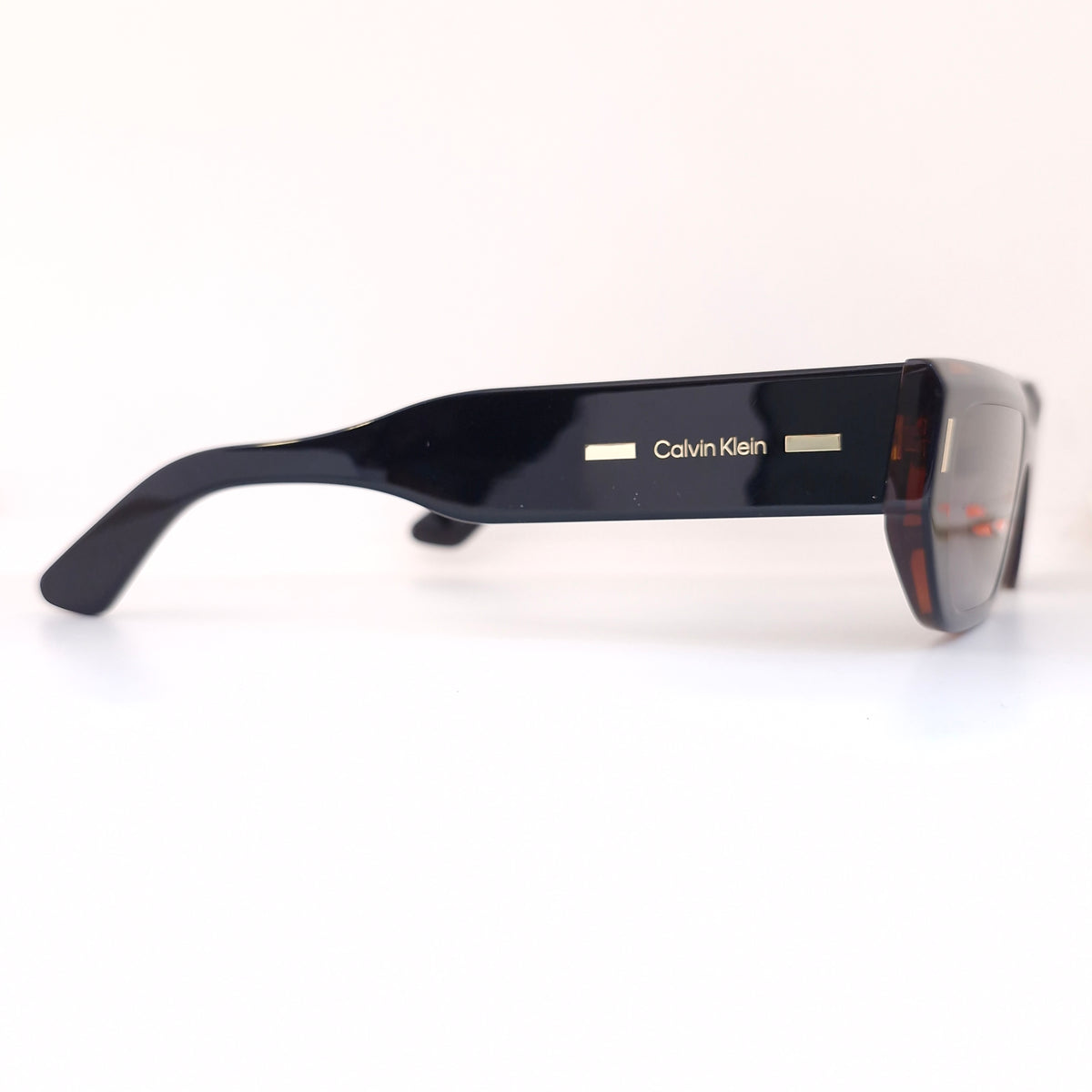 Calvin Klein CK24500S 002